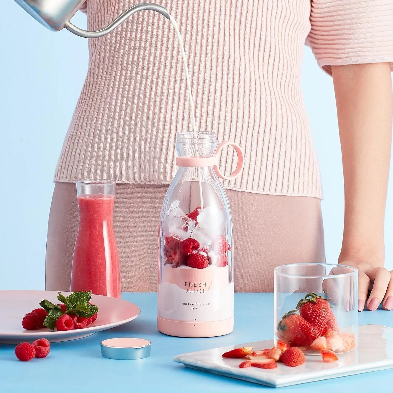 Portable Blender Bottle | HavenGlow Smoothie & Juice Maker Storesbybeckett.com